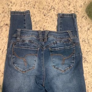 YMI jeans size 0/24 EUC